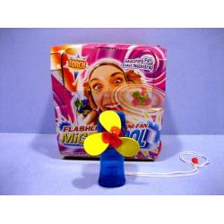 WIATRACZEK Z LATARKĄ